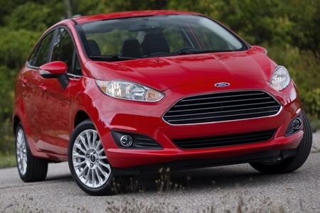 Cận cảnh xe Ford Fiesta bản động cơ EcoBoost 1.0L - 13 Bản sedan